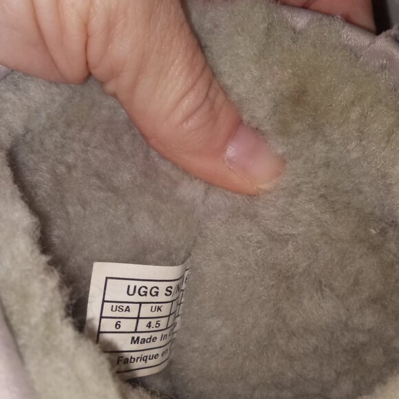 Brand new Gold sequins Ugh boots - Picture 3 of 6